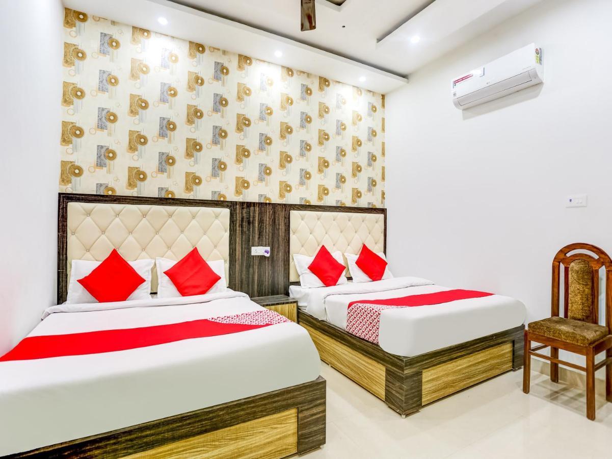 Oyo 75850 Vishwanath Guest House 瓦拉纳西 外观 照片
