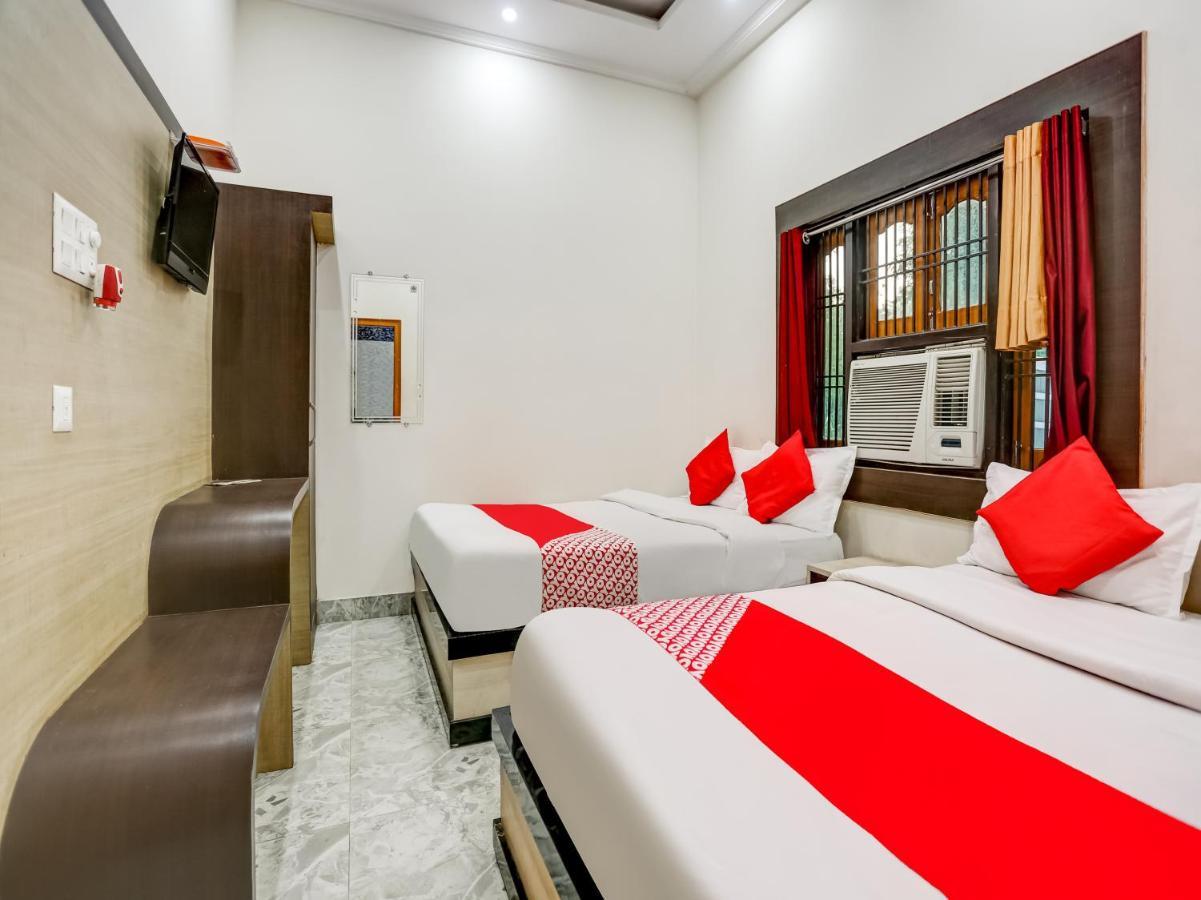 Oyo 75850 Vishwanath Guest House 瓦拉纳西 外观 照片