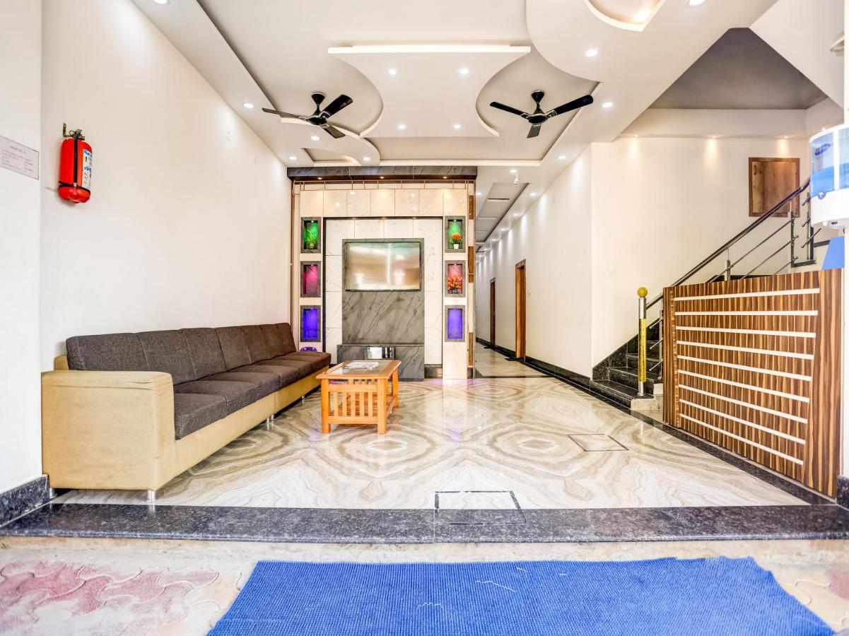 Oyo 75850 Vishwanath Guest House 瓦拉纳西 外观 照片